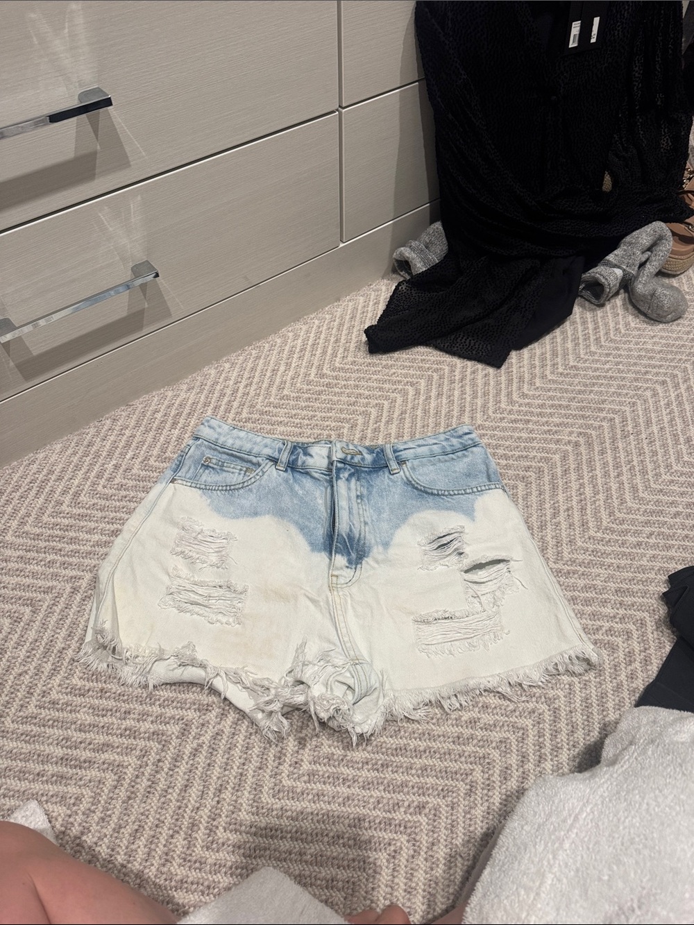 Zara Two-Tone Distressed Denim Shorts - Light Blue/White